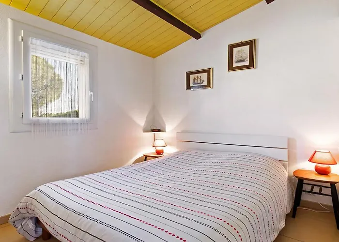 Agathe Plus- 1221- Spacieux- 4 Pers דירה *